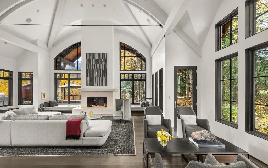 1162 Tiehack Rd Extraordinary Colorado Estate Showcasing Sophistication and Modern Comfort 7