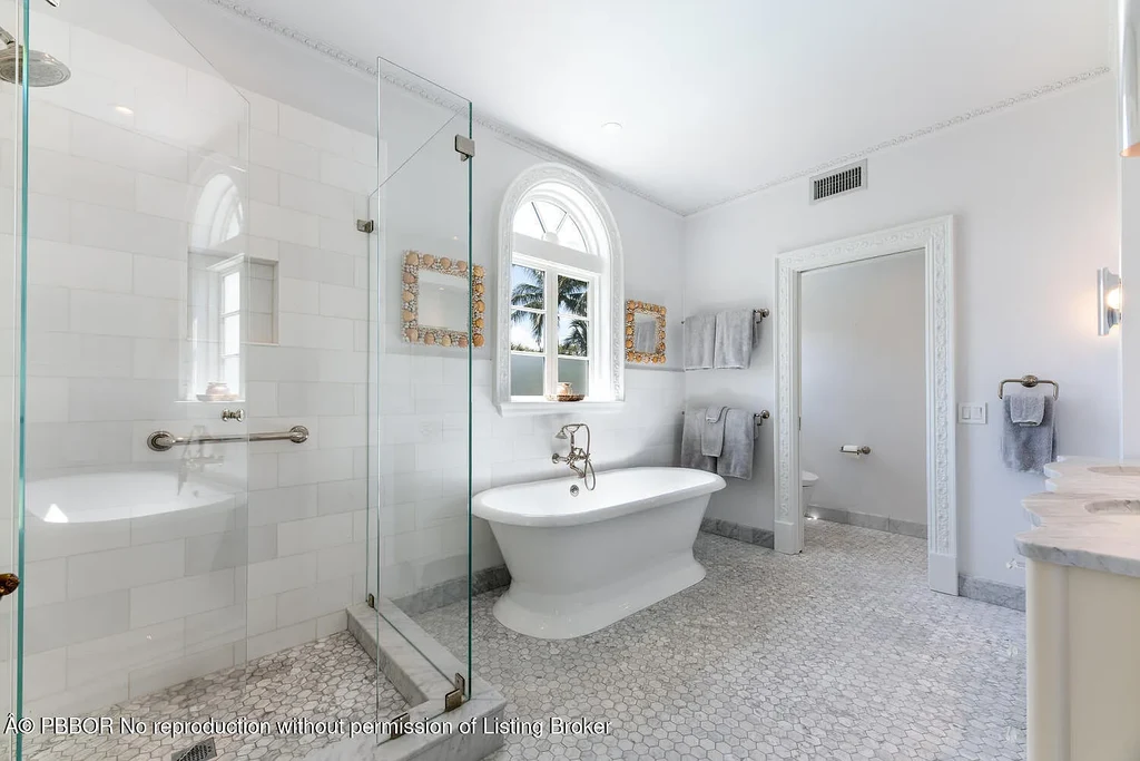 130 Brazilian Ave 23M Exquisite Mediterranean Revival Estate in Palm Beach 4