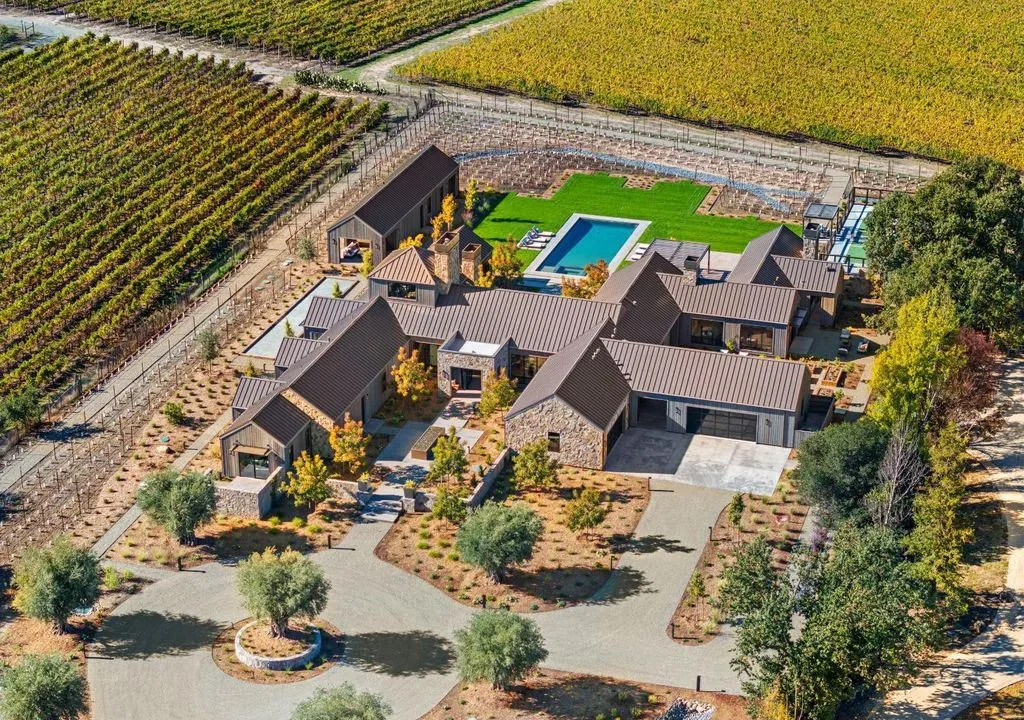 1590 McKinley Road Breathtaking Contemporary Napa Valley Compound Transforming Modern Wine Country Living 25