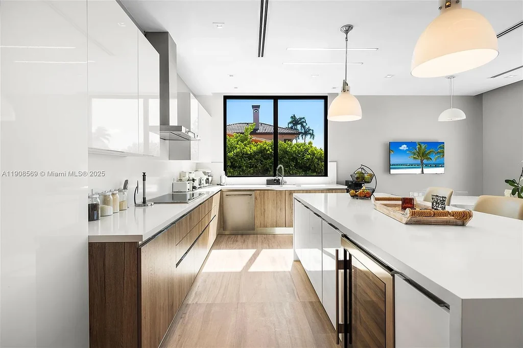 Stunning $16.9 Million Modern Waterfront Estate with Wide Maule Lake Views in North Miami Beach 11 Luxury modern waterfront home at 16470 NE 30th Ave in North Miami Beach featuring wide Maule Lake views, private dock, and sleek contemporary design.