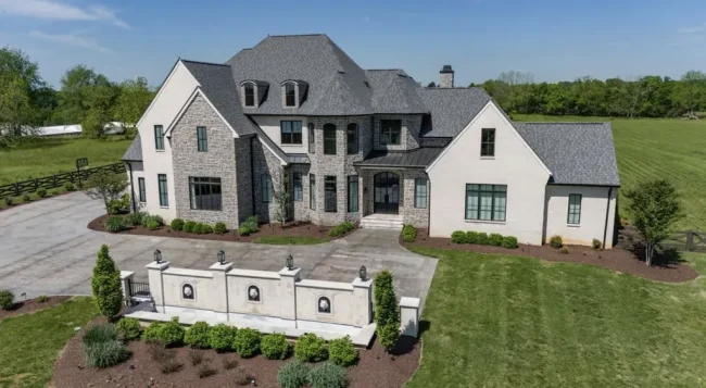 A Hidden Symphony in Mount Juliet: Where Modern Ease Meets Southern Soul