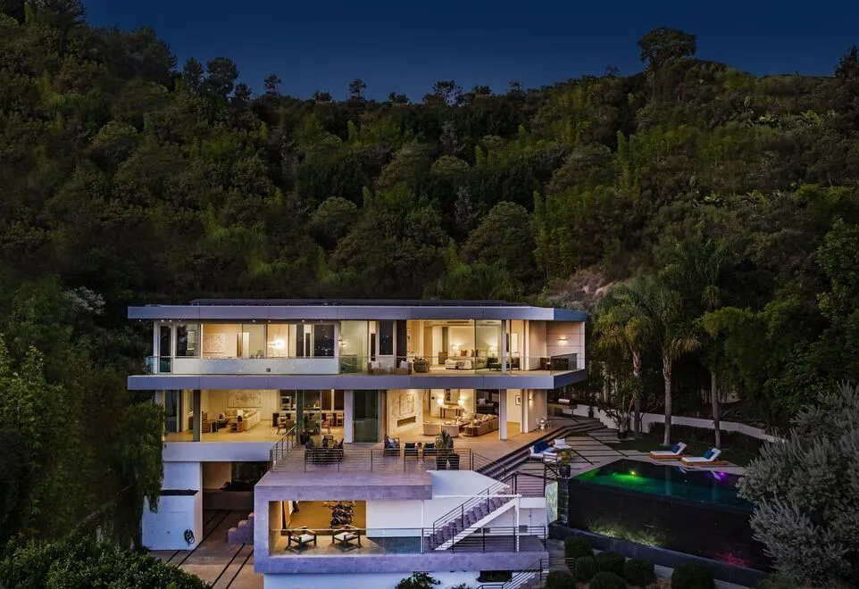 1895 Rising Glen Rd A Spectacular Architectural Gem Redefining Indoor Outdoor Elegance 20