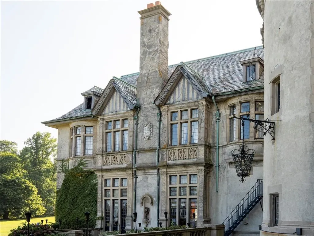 Extraordinary Rhode Island Estate Offers Timeless Grandeur and Unmatched Potential, Asking $28.5 Million 26 207 Ruggles Ave An Extraordinary Rhode Island Estate Offering Timeless Grandeur and Unmatched Potential Asking 28.5 Million 5