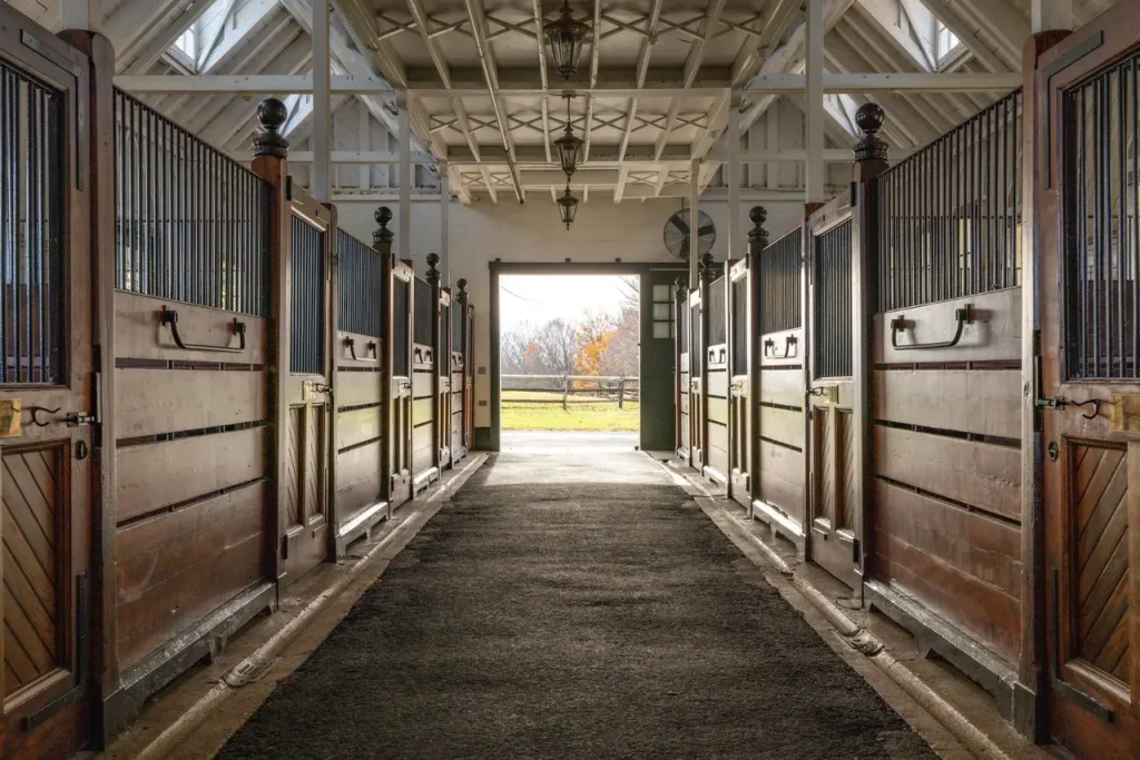 21846 Trappe Rd A Breathtaking and Iconic Estate Rising Over Virginias Countryside 23