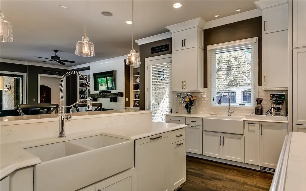 2470 Cahaba Valley Road Indian Springs Village AL 3512406