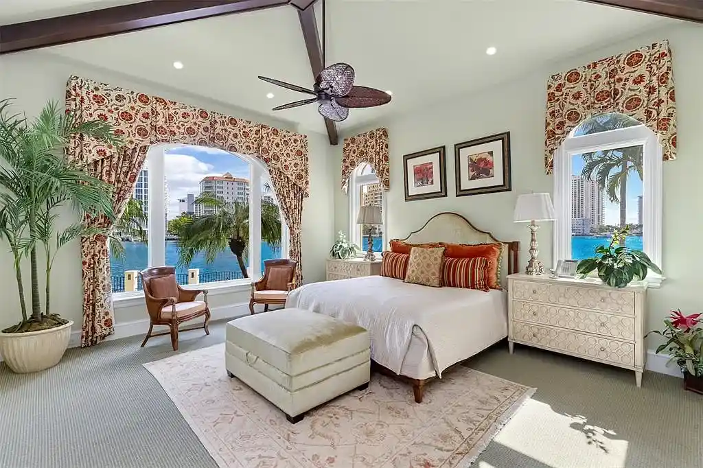 Stunning Fort Lauderdale Waterfront Estate with Mega-Yacht Dockage Listed at $30 Million 16 2716 Aqua Vista Blvd Fort Lauderdale Home for Sale Stunning Ultra Luxury Waterfront Estate Listed at 30 Million 13