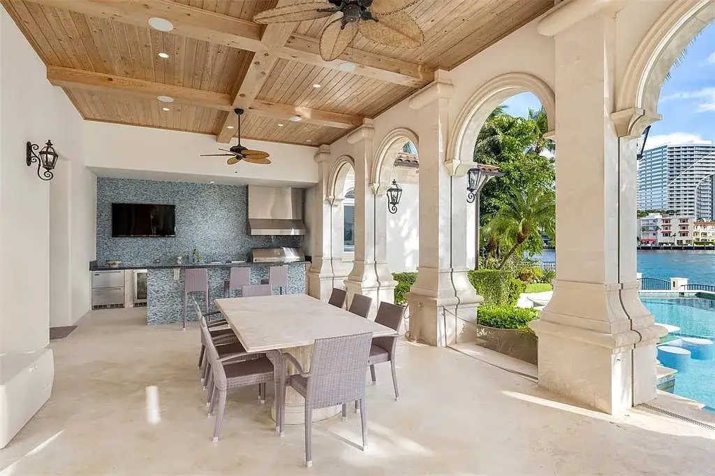 Stunning Fort Lauderdale Waterfront Estate with Mega-Yacht Dockage Listed at $30 Million 17 2716 Aqua Vista Blvd Fort Lauderdale Home for Sale Stunning Ultra Luxury Waterfront Estate Listed at 30 Million 9