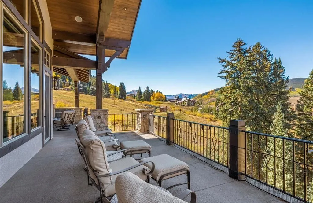 28 Kokanee Ln Stunning Colorado Mountain Home by Acclaimed Architect Daniel Murphy 9