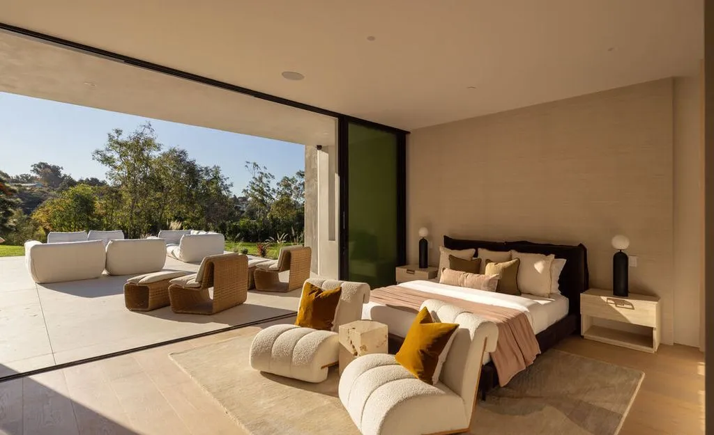 Step Inside the $16,575,000 Point Dume Architectural Marvel by Minarc and MYMM 21 29200 Larkspur Ln Extraordinary Point Dume Estate by Minarc and MYMM Interior Design Studio 17