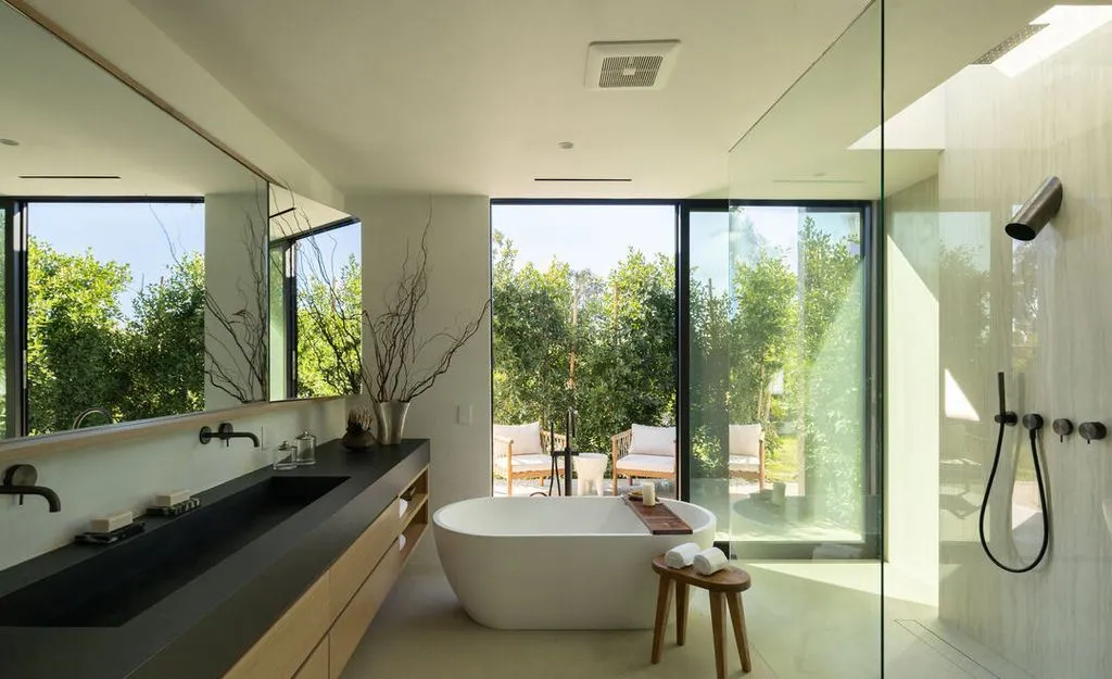 Step Inside the $16,575,000 Point Dume Architectural Marvel by Minarc and MYMM 22 29200 Larkspur Ln Extraordinary Point Dume Estate by Minarc and MYMM Interior Design Studio 18