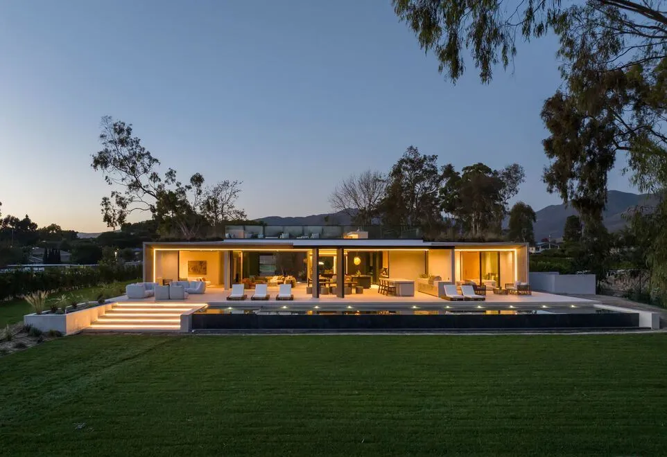 Step Inside the $16,575,000 Point Dume Architectural Marvel by Minarc and MYMM 28 29200 Larkspur Ln Extraordinary Point Dume Estate by Minarc and MYMM Interior Design Studio 24