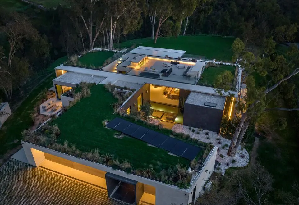 Step Inside the $16,575,000 Point Dume Architectural Marvel by Minarc and MYMM 29 29200 Larkspur Ln Extraordinary Point Dume Estate by Minarc and MYMM Interior Design Studio 25