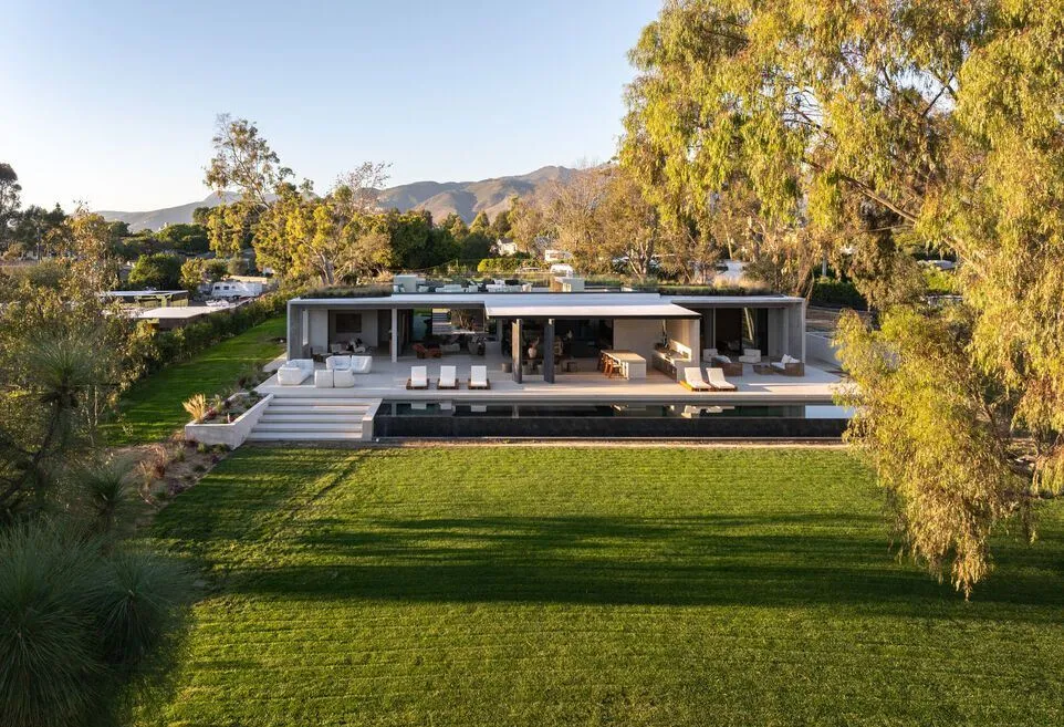 Step Inside the $16,575,000 Point Dume Architectural Marvel by Minarc and MYMM 7 29200 Larkspur Ln Extraordinary Point Dume Estate by Minarc and MYMM Interior Design Studio 3