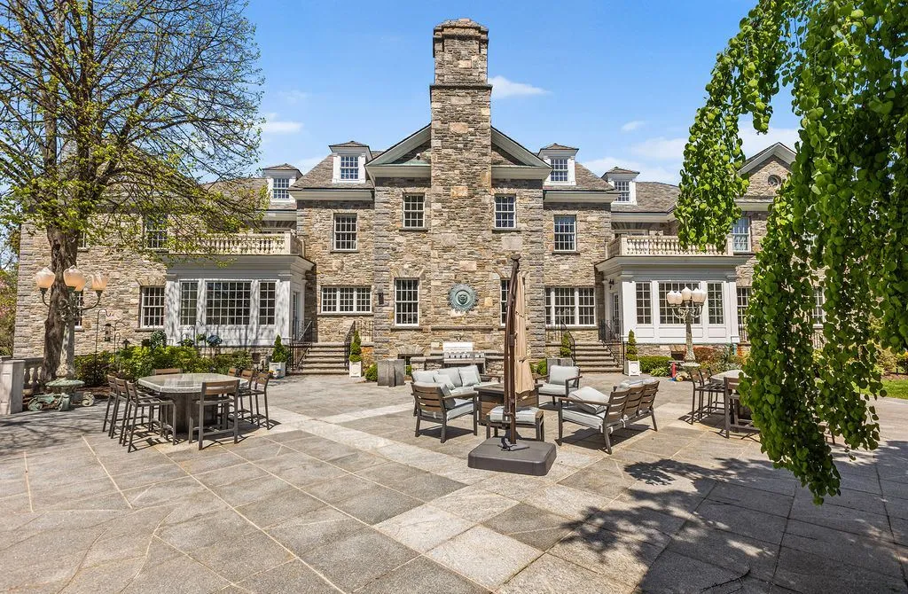 2959 Congress Street A Breathtaking Connecticut Estate Redefining the Dream Home 18