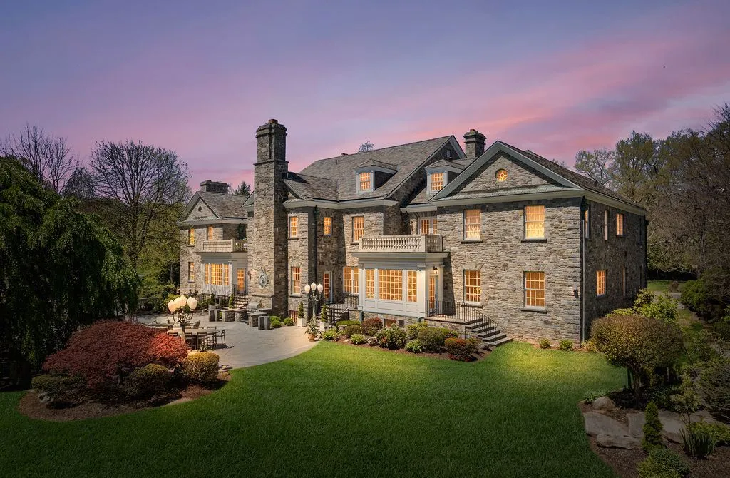 2959 Congress Street A Breathtaking Connecticut Estate Redefining the Dream Home 22