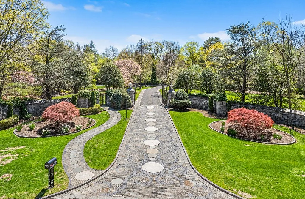 2959 Congress Street A Breathtaking Connecticut Estate Redefining the Dream Home 23