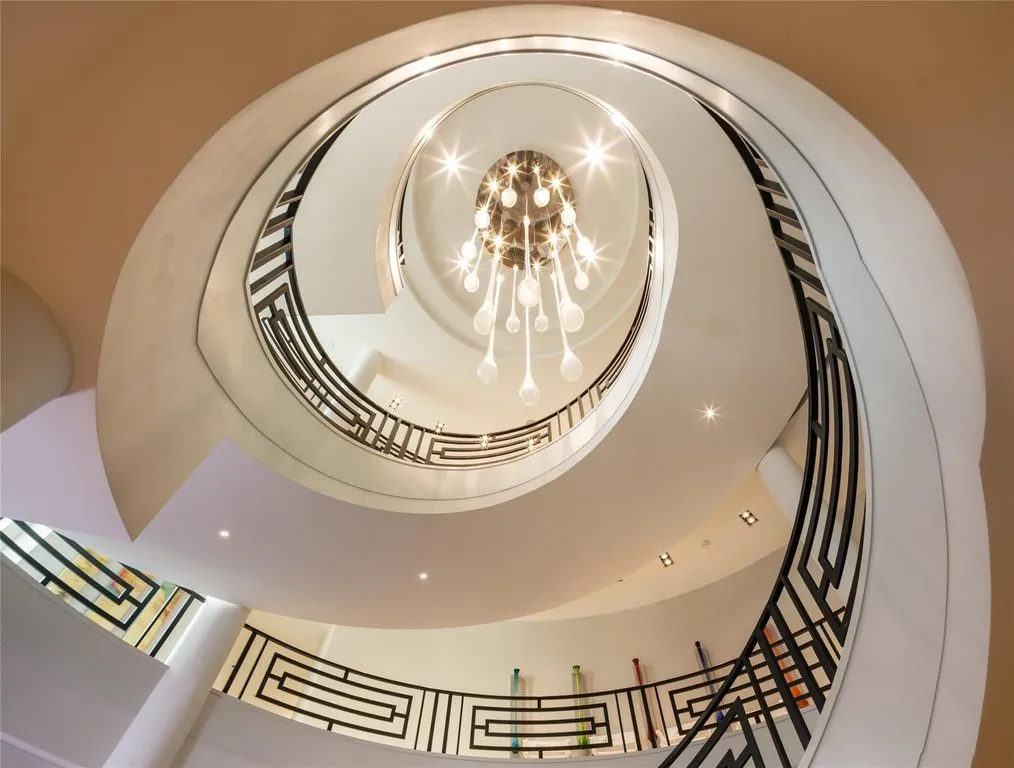 Spectacular Texas Estate Offers Unmatched Lakefront and Golf-Course Living Est. $9,999,999 32 3102 Noble Lakes Ln Spectacular Texas Estate with Unmatched Lakefront and Golf Course Living at 9.999 Million 29