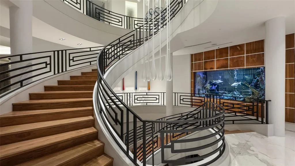 Spectacular Texas Estate Offers Unmatched Lakefront and Golf-Course Living Est. $9,999,999 11 3102 Noble Lakes Ln Spectacular Texas Estate with Unmatched Lakefront and Golf Course Living at 9.999 Million 7