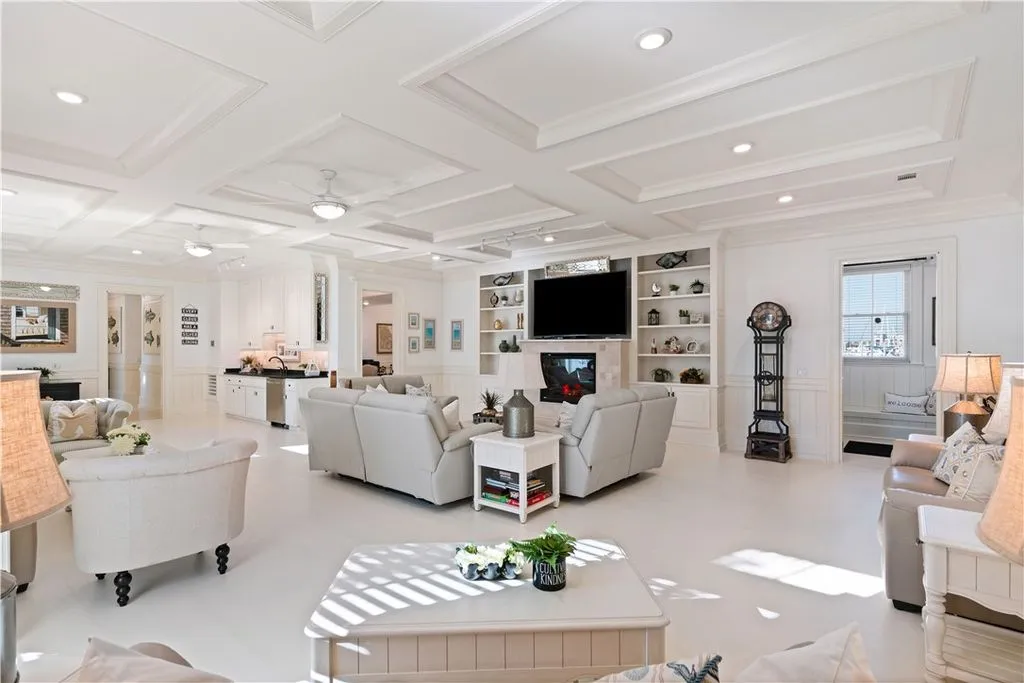 316 Yacht Club Ln A Spectacular St. Simons Island Mansion Redefining the Golden Isles Luxury Lifestyle at 8.49 Million 13