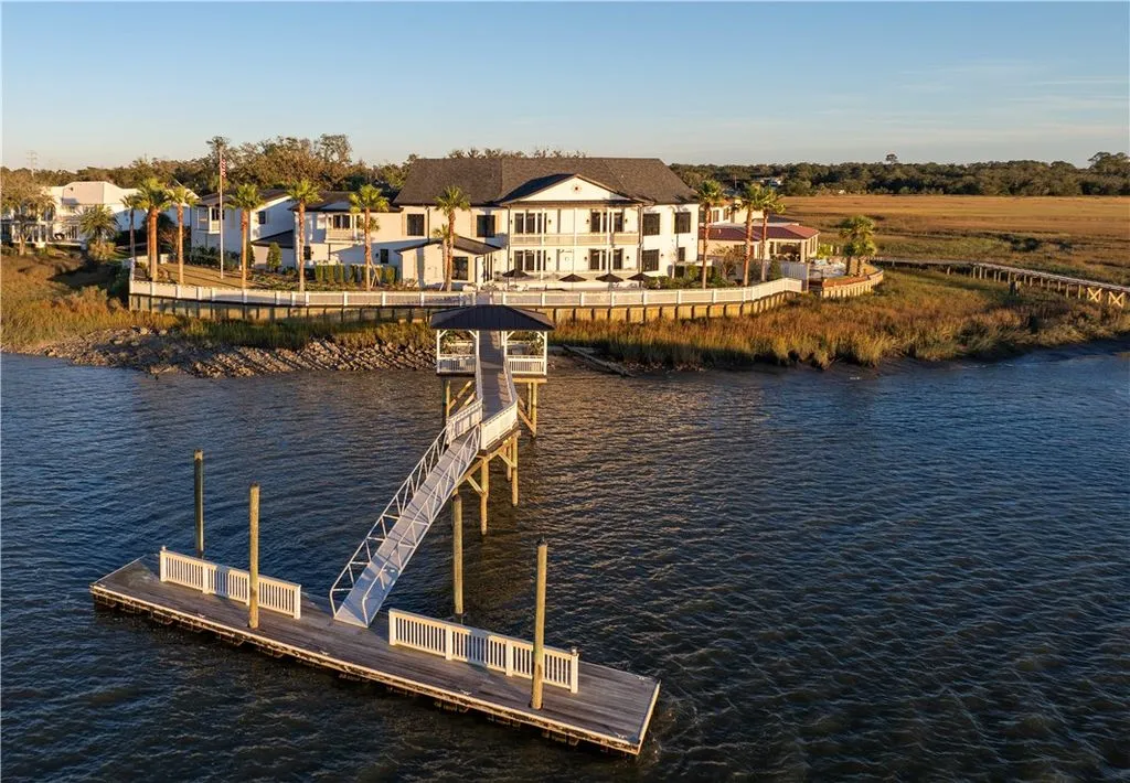 316 Yacht Club Ln A Spectacular St. Simons Island Mansion Redefining the Golden Isles Luxury Lifestyle at 8.49 Million 21