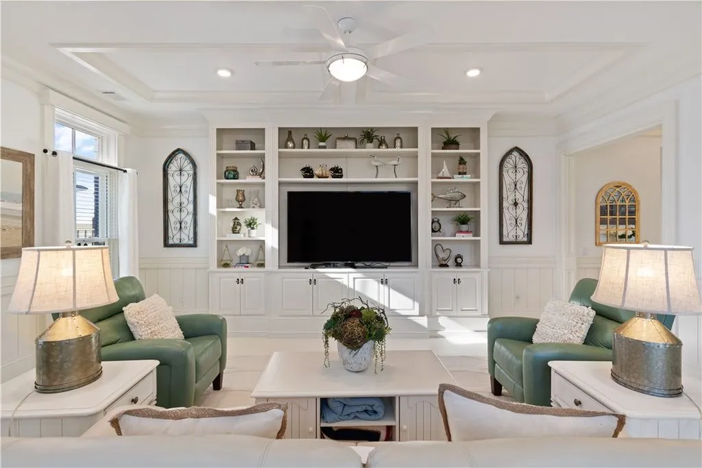 316 Yacht Club Ln A Spectacular St. Simons Island Mansion Redefining the Golden Isles Luxury Lifestyle at 8.49 Million 6