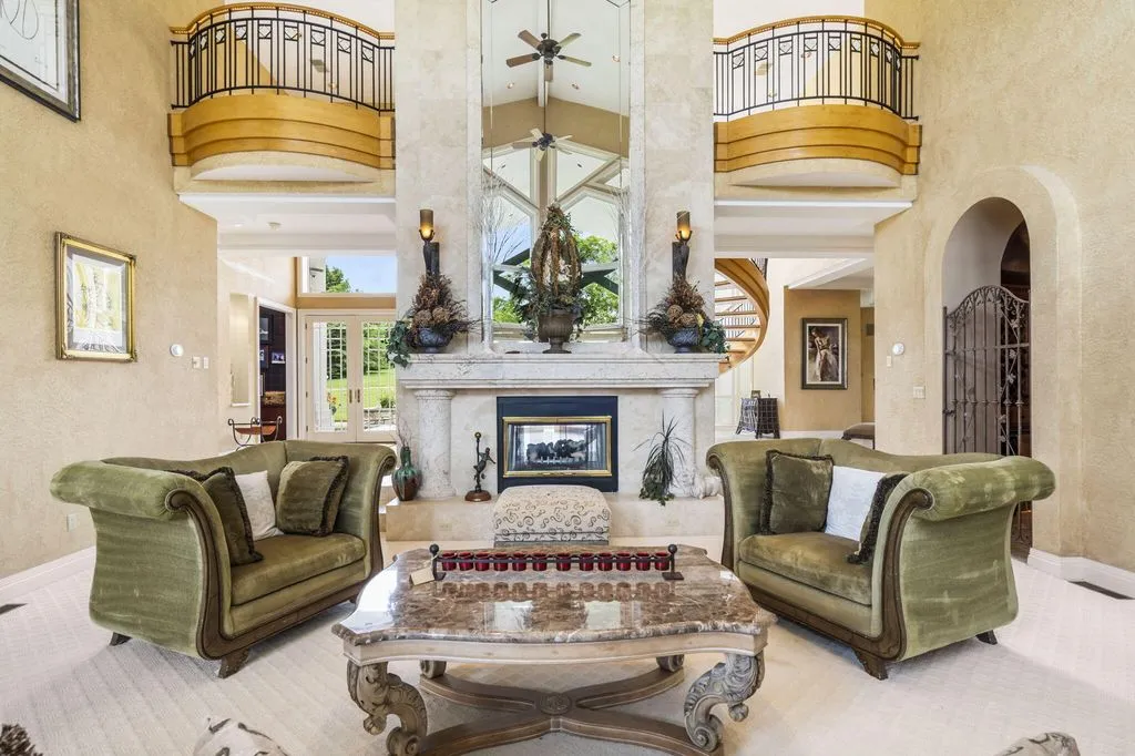318 S Farm Road 193 A Stunning Missouri Estate Offering Unmatched Sophistication Privacy and Resort Style Amenities 6