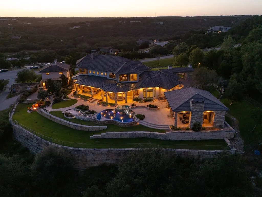 325 River Rdg A Breathtaking G. Morris Homes Masterpiece Showcasing Refined Texas Hill Country Living for 4.8 Million 3