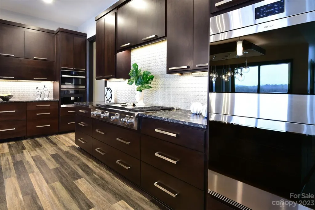 A Breathtaking Modern Masterpiece Overlooking Lake Tillery, North Carolina 25 4059 Old Timber Way Norwood NC 2812818