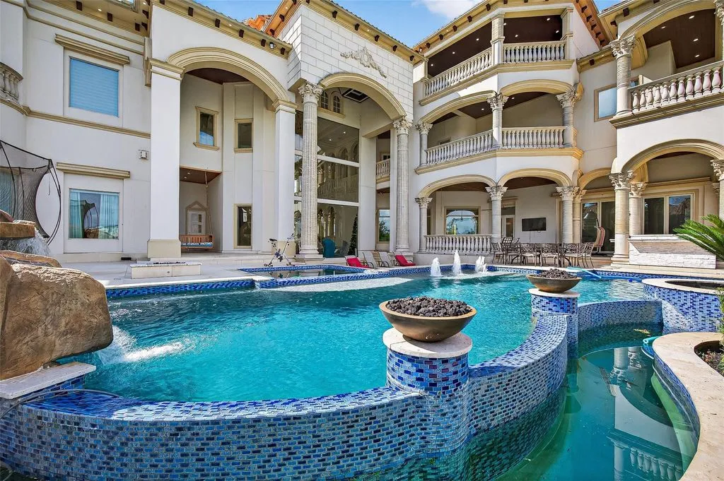 41 Cadence Ct Stunning Mediterranean Home With Beautiful Architectural Details 10