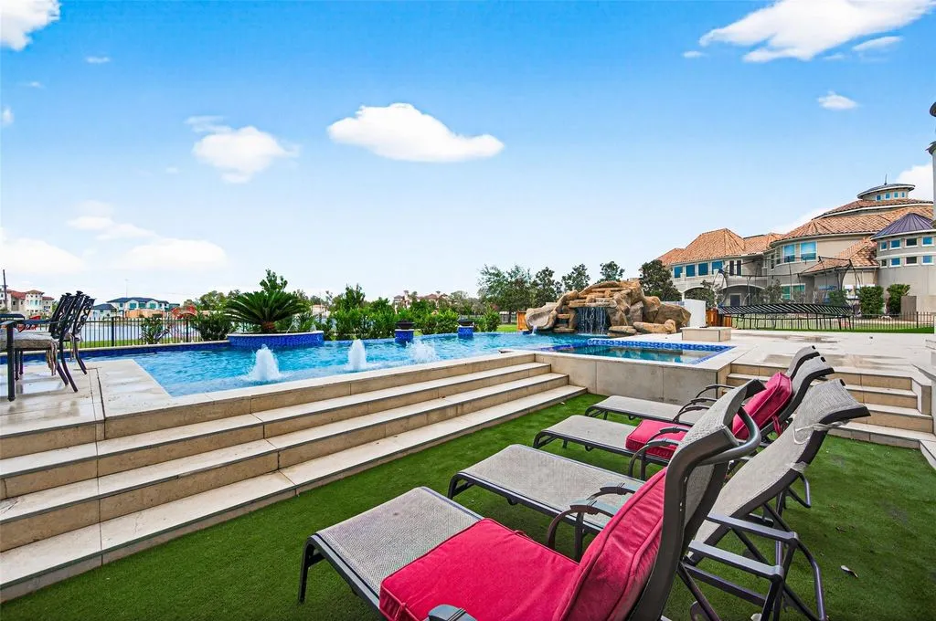 41 Cadence Ct Stunning Mediterranean Home With Beautiful Architectural Details 11