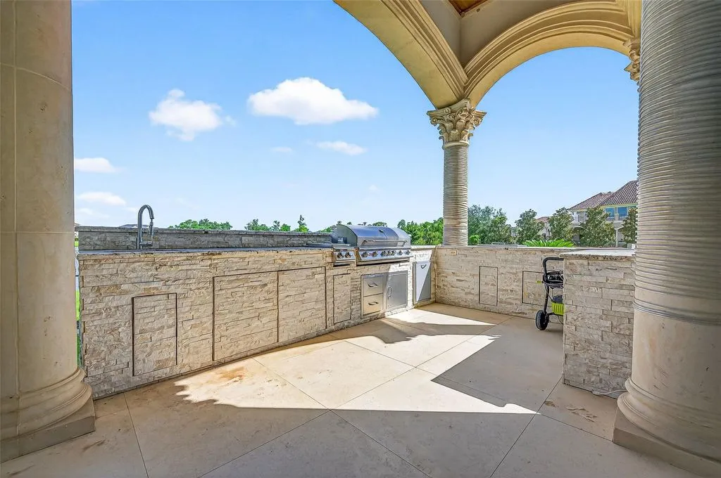 41 Cadence Ct Stunning Mediterranean Home With Beautiful Architectural Details 8