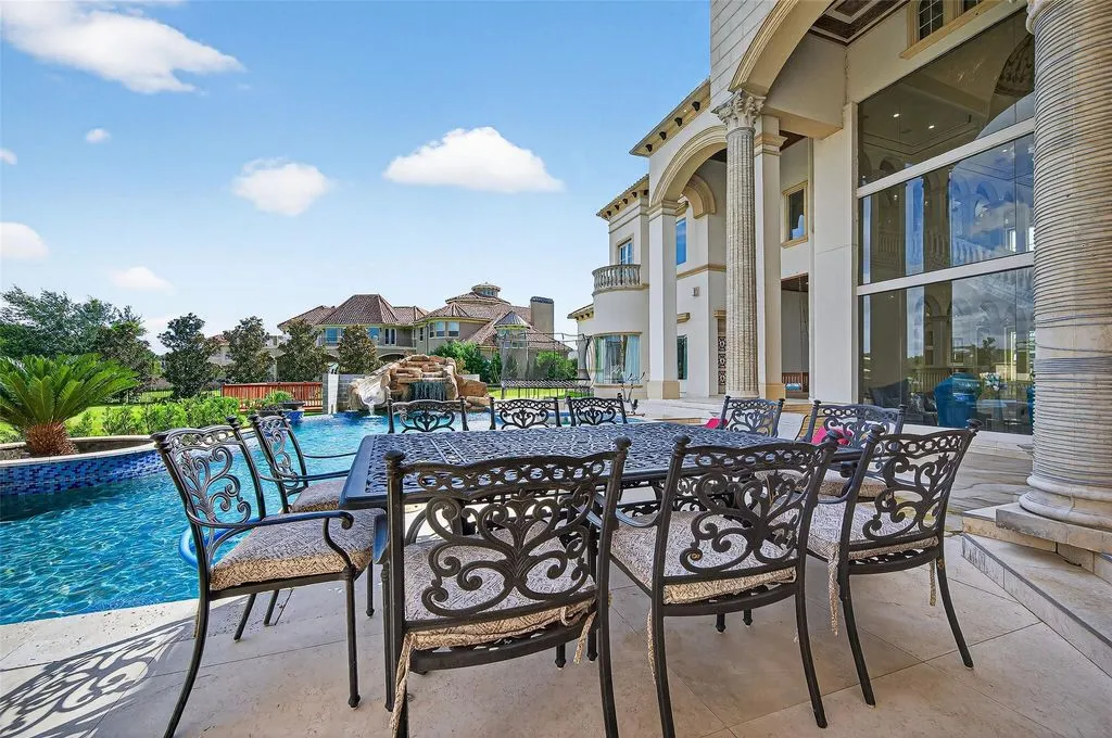 41 Cadence Ct Stunning Mediterranean Home With Beautiful Architectural Details 9