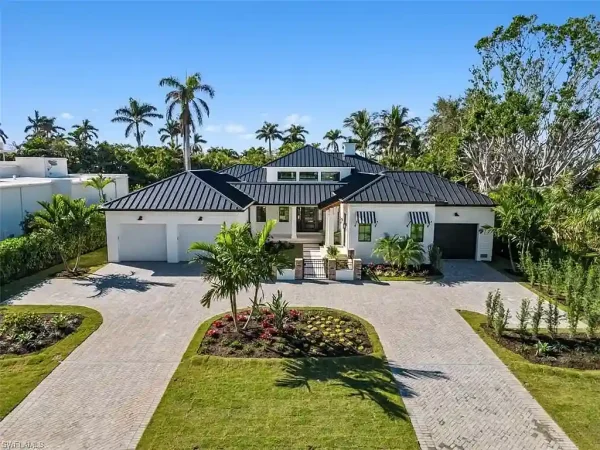 Naples Luxury Estate Lists for $7.9 Million with Resort-Style Living and Coastal Elegance