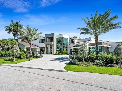 Experience Unmatched Waterfront Luxury in Fort Lauderdale with Private Dock Priced at 24.9 Million 1 51 Isla Bahia Dr Ultra Modern Waterfront Masterpiece for Sale in Fort Lauderdale 1