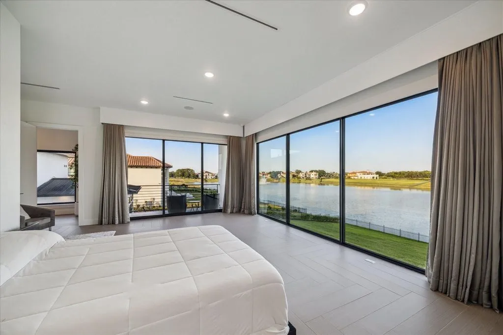 Luxury Waterfront Living: Sleek, Modern Texas Estate Worth $5.8 Million 18 51 Saint Catherine Way Breathtaking Modern Waterfront Masterpiece – 5.8 Million 15