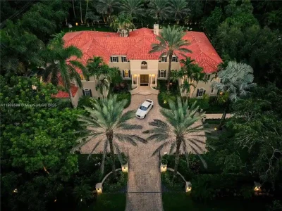 A Spectacular $18.5 Million Waterfront Estate Offering Elevated Luxury Living in Coral Gables 1 5250 Snapper Creek Rd 18.5M Exceptional Waterfront Estate with Prestigious Luxury Living 1