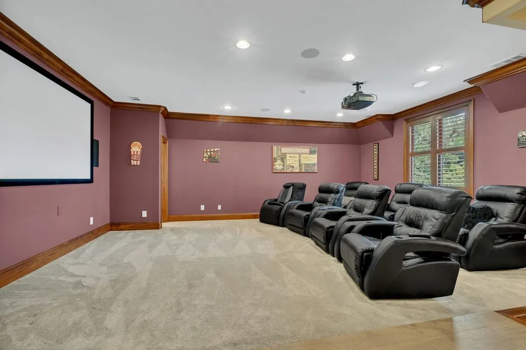 5915 Hillsboro Pike A Spectacular Tennessee Estate Perfect for Entertainment and Everyday Living 14