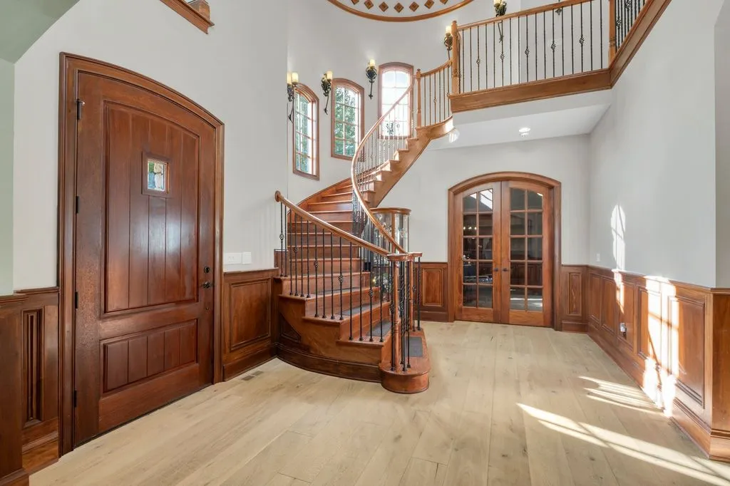 5915 Hillsboro Pike A Spectacular Tennessee Estate Perfect for Entertainment and Everyday Living 4