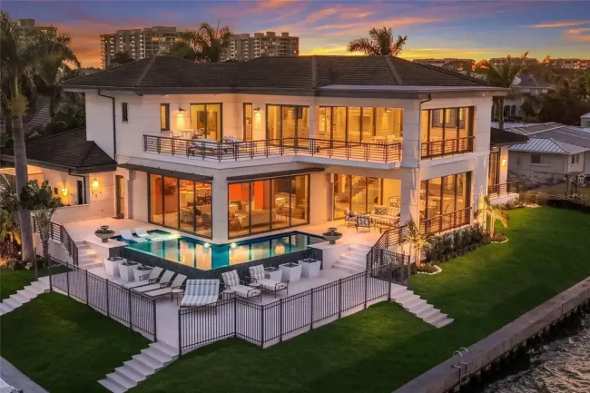 $9.9 Million Spectacular Longboat Key Sarasota Bay Waterfront Estate with Panoramic Views