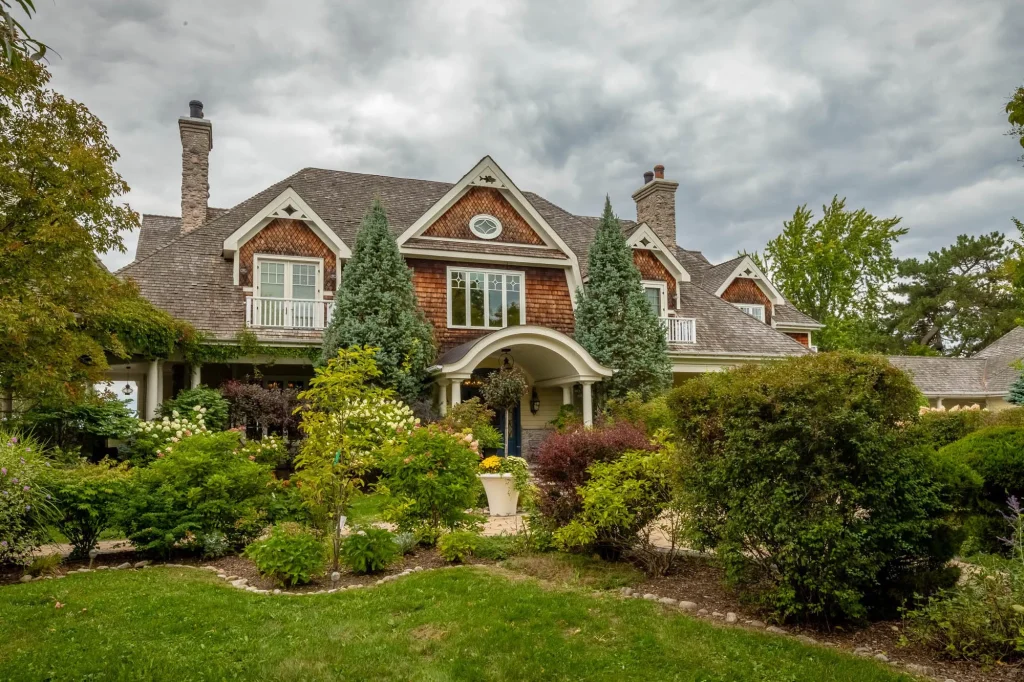 736 Lake Dr N Stunning Hamptons Inspired Masterpiece with Resort Style Luxury in Canada 1