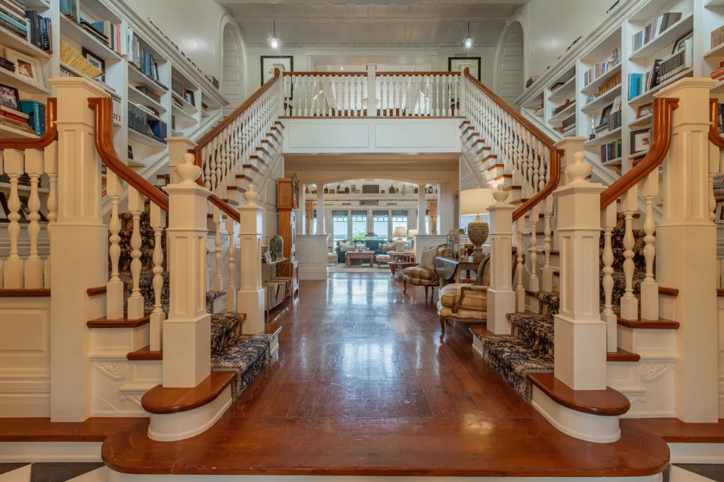 736 Lake Dr N Stunning Hamptons Inspired Masterpiece with Resort Style Luxury in Canada 21