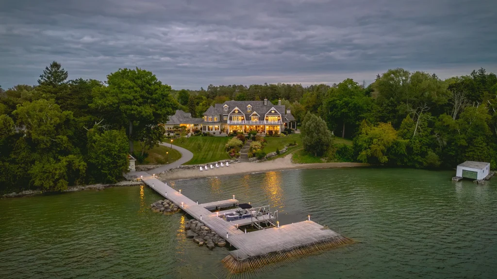 736 Lake Dr N Stunning Hamptons Inspired Masterpiece with Resort Style Luxury in Canada 28
