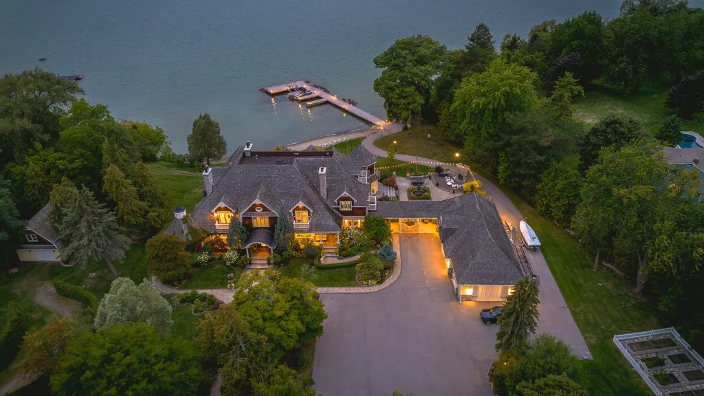 736 Lake Dr N Stunning Hamptons Inspired Masterpiece with Resort Style Luxury in Canada 29