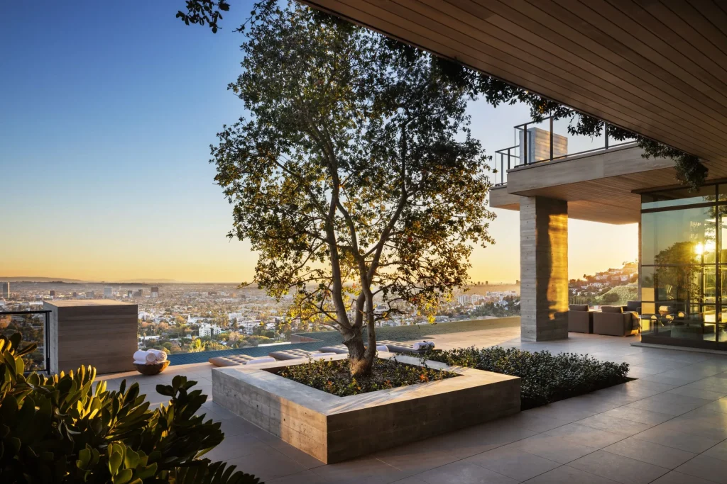 7661 Curson Ter Explore the Breathtaking 125 Million Architectural Masterpiece in the Hollywood Hills 25