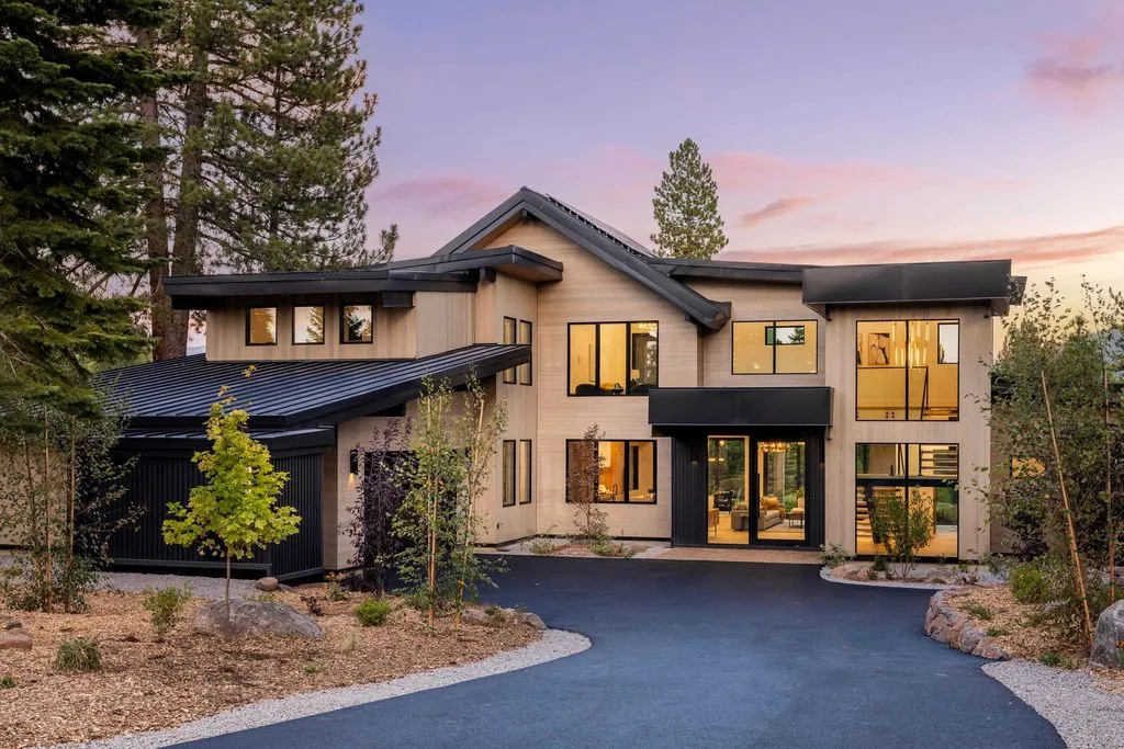 A California Retreat of Elegance, Innovation, and Breathtaking Northstar Views Lists for $5,795,000 7 9308 Gaston Ct Delivers Spectacular Northstar Views and Next Level California Luxury 3
