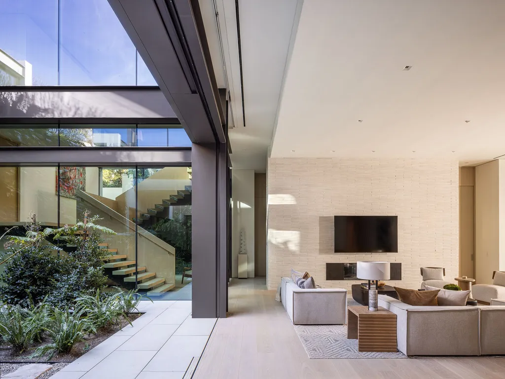 Birds Nest House by McClean Design, A Perched West Hollywood Retreat with Panoramic Views 8 Birds Nest House by McClean Design, A Perched West Hollywood Retreat with Panoramic Views