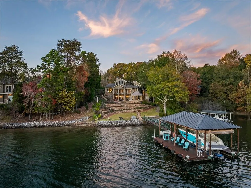 Breathtaking Architectural Gem at 207 Passion Flower Way Combines Modern Design and Mountain Lake Serenity 2