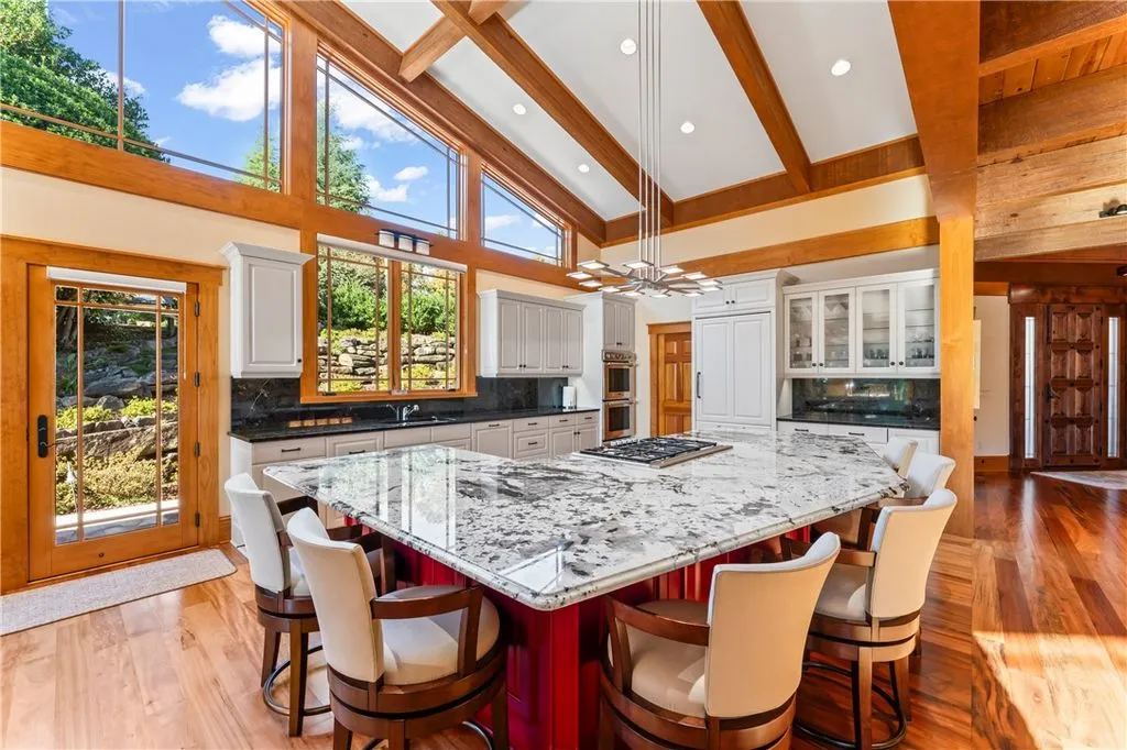 Breathtaking Architectural Gem at 207 Passion Flower Way Combines Modern Design and Mountain Lake Serenity 8