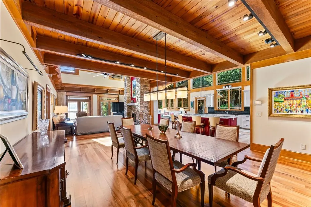 Breathtaking Architectural Gem at 207 Passion Flower Way Combines Modern Design and Mountain Lake Serenity 9