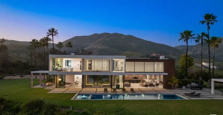 Architectural Masterpiece by Steven Kent Offers Unrivaled Pacific Views for $15 Million
